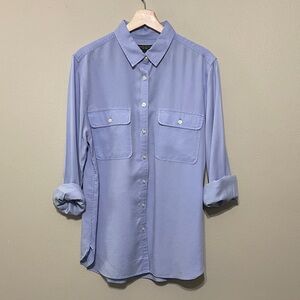 Banana Republic Light Blue Button-Down Shirt with Chest Pockets